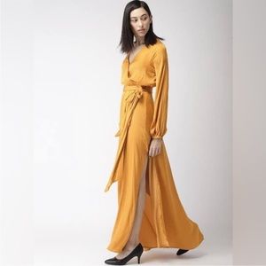 Worn once maxi mustard dress size S in very good condition.